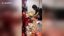 Mindbending! Slinky master wows children with skills