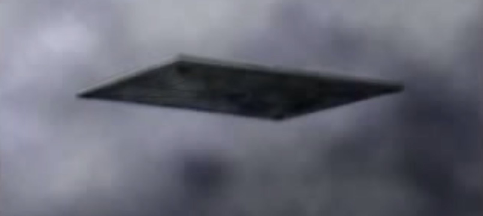 Die Belgische UFO-Welle: TR3-B & TR4 sowie Helium 3 und Mond Basen - TEIL 1