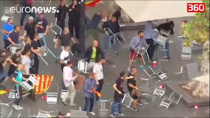 Kthesa e katalanasve/ Shpërthen dhuna në Barcelonë nën flamujt e Katalonjës dhe Spanjës, kërkojnë... (360video)