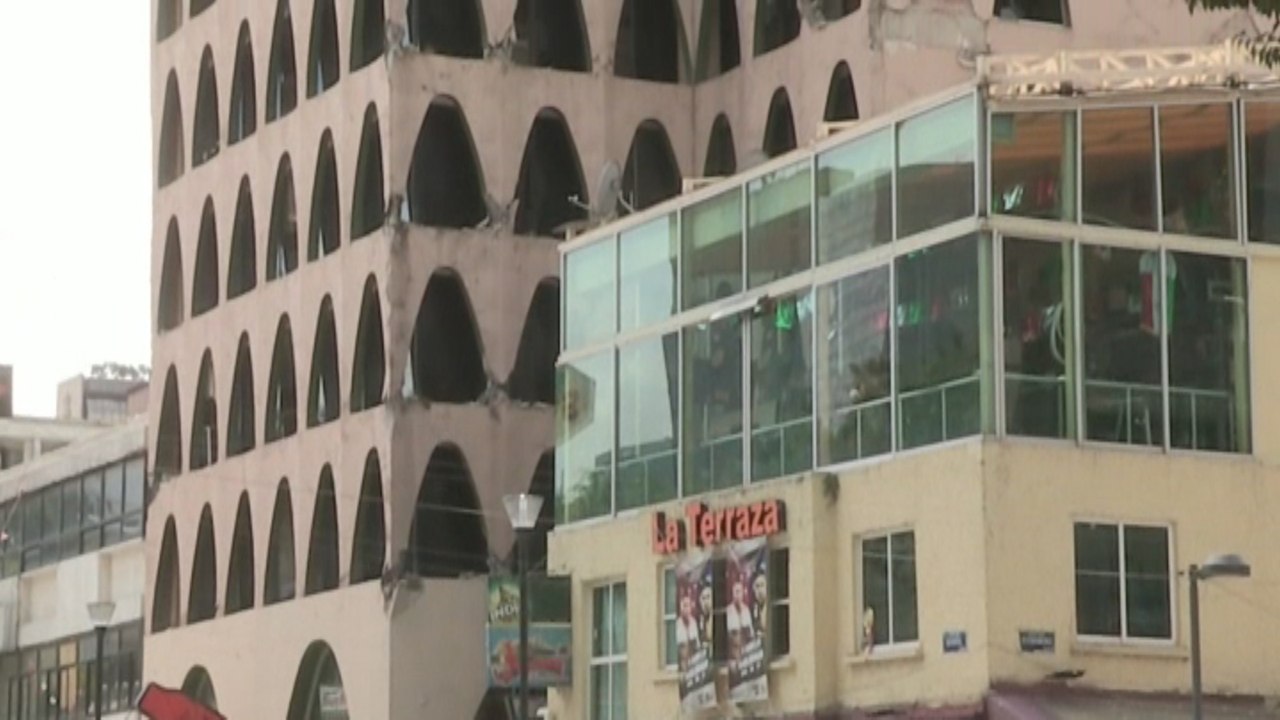 Inician demoliciones tras terremoto en México con anhelo de nuevos hogares-