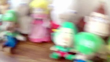 Plush Fighter: Mario Vs Peach