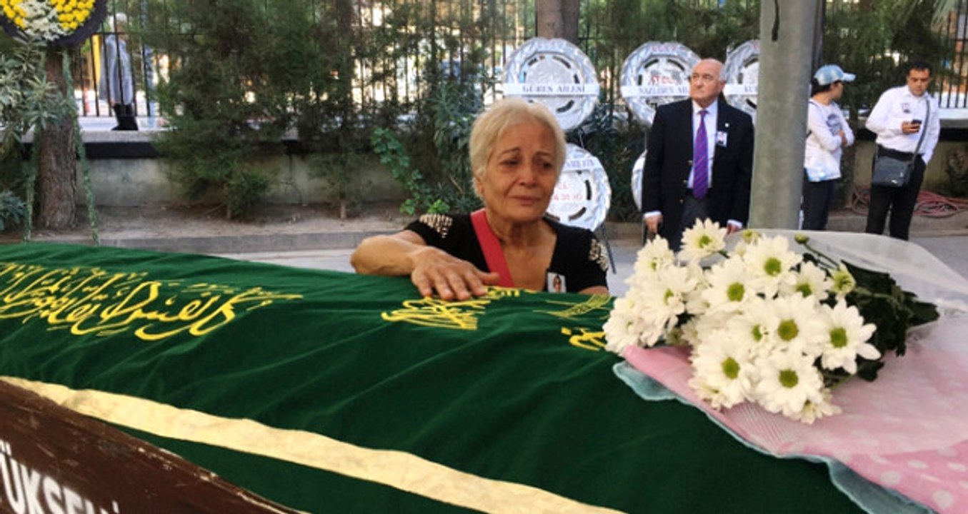 Türk Sanat Müziği Sanatçısı Semra İnanç'ın Cenaze Törenine Sanat Camiasından Kimse Katılmadı