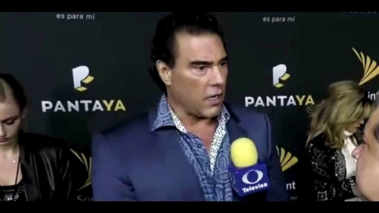 Actor Eduardo Yañez abofetea reportero de Univisión durante entrevista