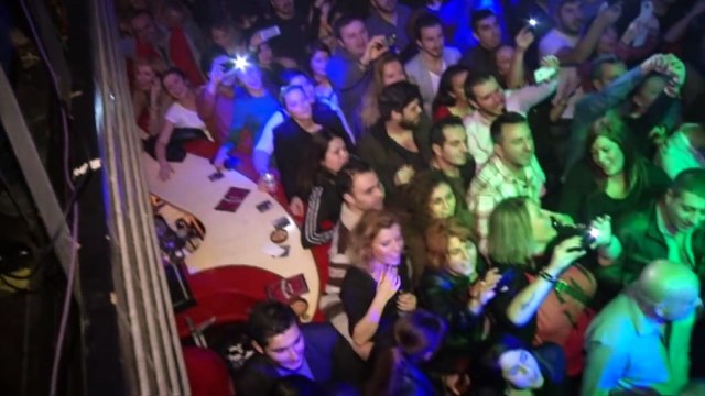 Halil Sezai - İsyan (Jolly Joker Konseri)