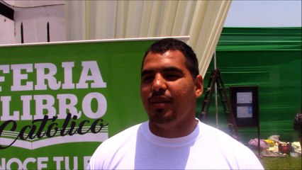 Albert Hornes y su canción para Papa Francisco en 4° Feria de Libro Católico