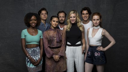 Riverdale Season 2 Episode 1 (S02E01) "A Kiss Before Dying" - HDTV Online`