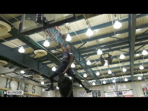 Andre Ball Jumps Over 6'10 Onyeka Okongwu! | Chino Hills Midnight Madness Dunk Contest