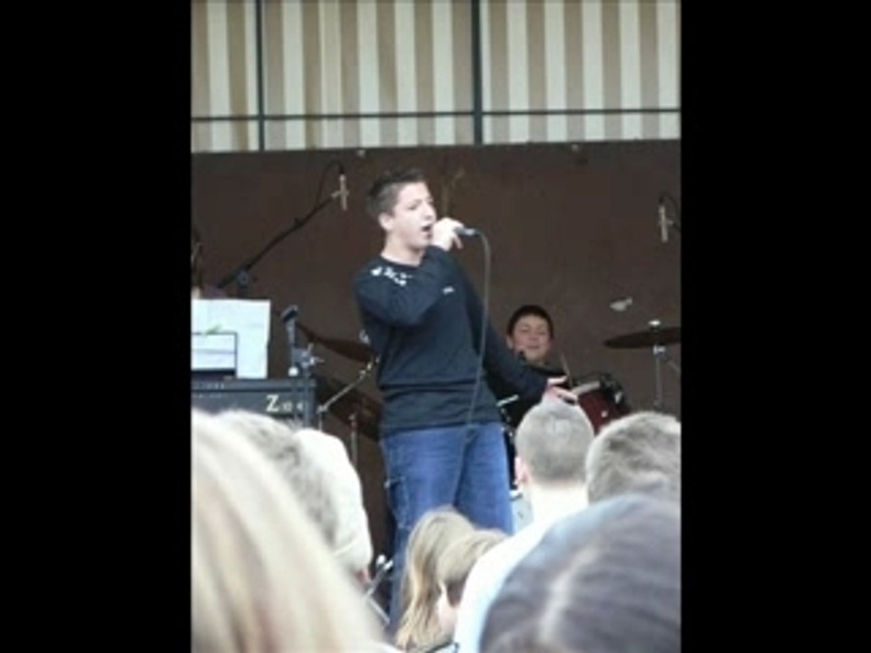 Montage de Clément avec musique plus rien (reprise)