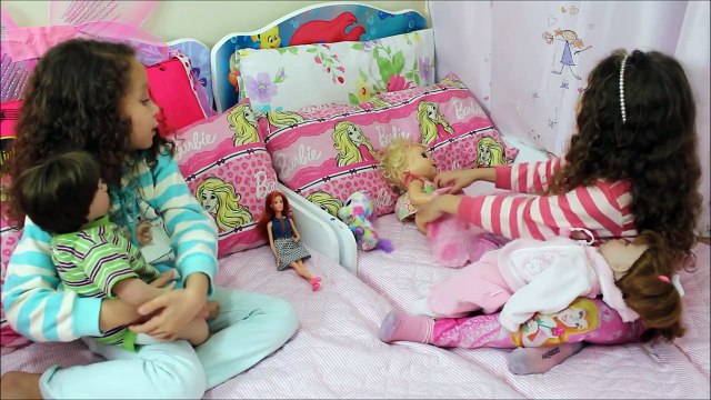 BIA E BIA - GÊMEAS SEPARADAS NA MATERNIDADE - CORINGA ATACA AS GÊMEAS - NOVELINHA EM PORTUGUÊS