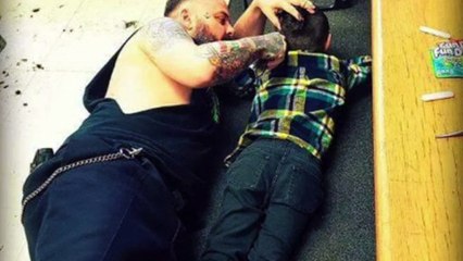 Pour mettre ce petit garçon autiste à son aise, ce coiffeur canadien a fait quelque chose d'incroyable