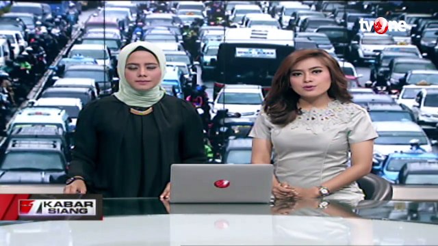 Puluhan Kendaraan Milik Pegawai Pertamina dan Kantor Perhubungan Diderek Petugas