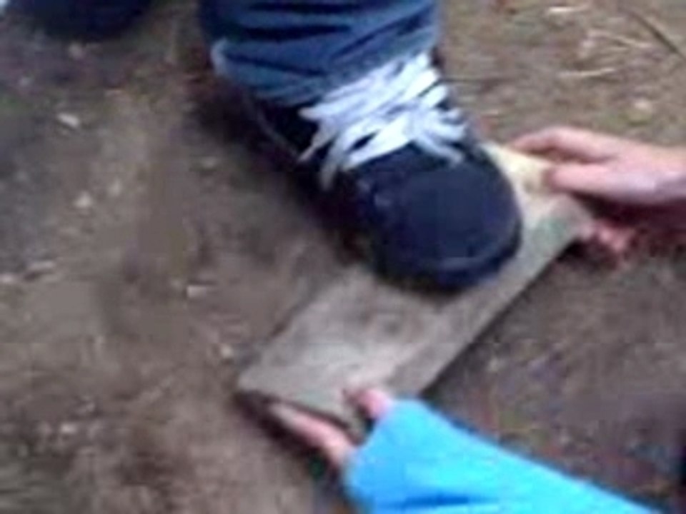 Clou dan le  pied 1 partie
