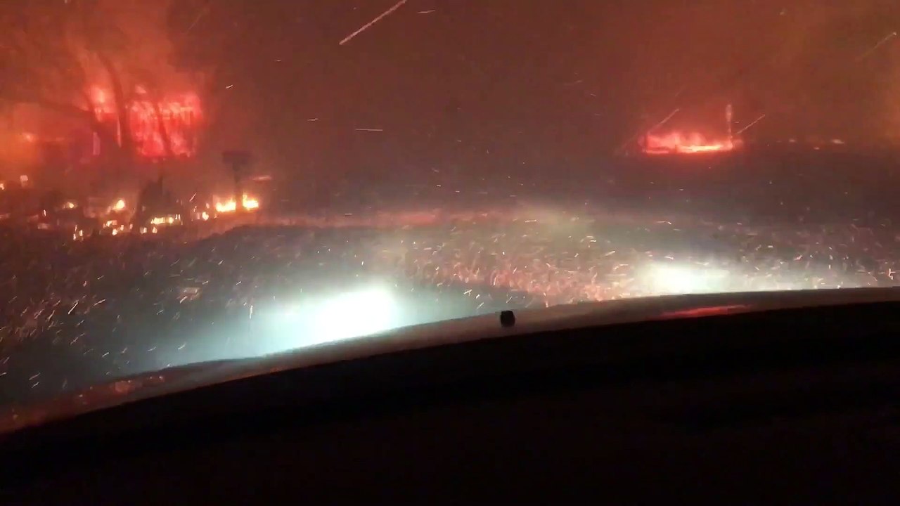 Ce californien traverse son quartier en flammes pour sauver sa vie !