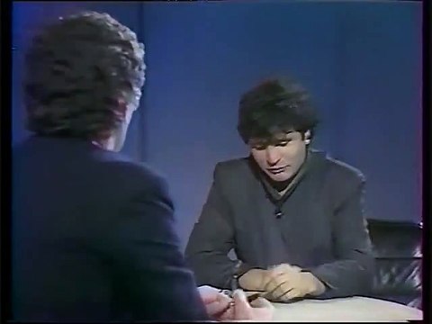 Le discours de Daniel Balavoine qui aurait coûter sa mort ! J'emmerde tout les pouvoirs