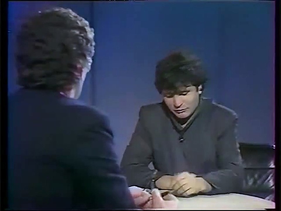 Le discours de Daniel Balavoine qui aurait coûter sa mort ! "J'emmerde tout les pouvoirs"