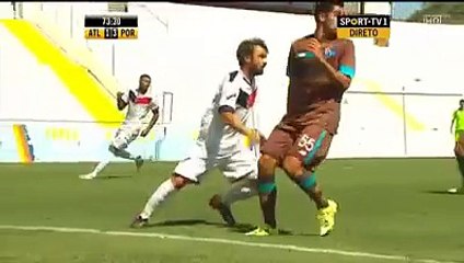 Duarte Machado faz falta sobre André Silva