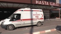 Suriye'deki İç Savaş - 2 Suriyeli, Tedavi İçin Türkiye'ye Getirildi
