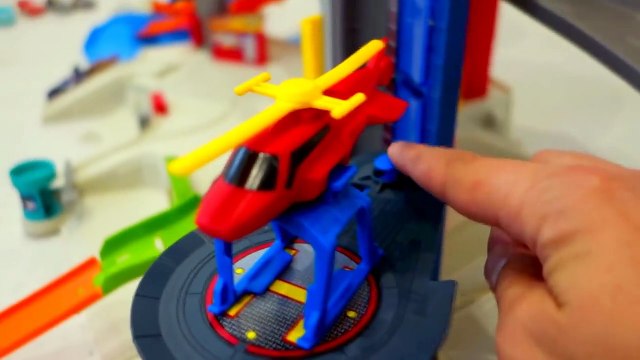 МАШИНКИ ХОТ ВИЛС МУЛЬТИК. HOT WHEELS АКУЛА МАШИНКИ МУЛЬТФИЛЬМ ДЛЯ МАЛЬЧИКОВ ПРО МАШИНКИ ГАРАЖ