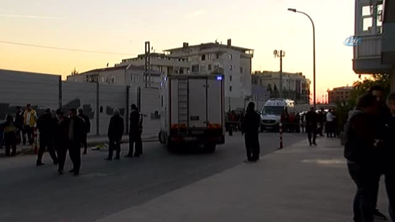 Pendik'te Saldırıda Hayatını Kaybeden Genç Kızın Cenazesi Morga Kaldırıldı