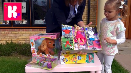 Toy Hunt Challenge 5 за 5 Самый клевый ЧЕЛЛЕНДЖ на скорость Мальчики против Девочек, Мисс Катя vs Мистер Макс 2017 видео