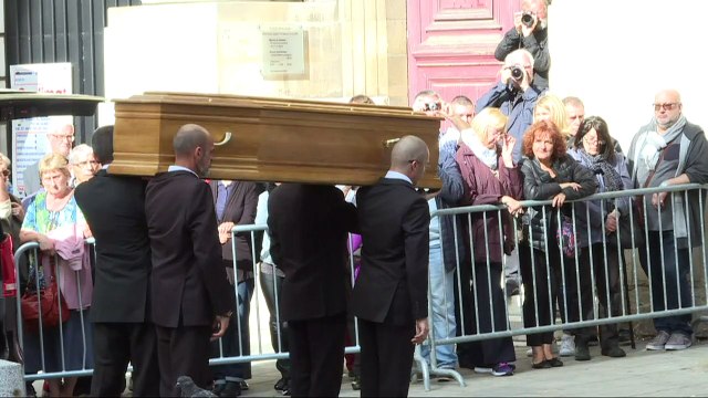 Des personnalités et des anonymes aux obsèques de Jean Rochefort