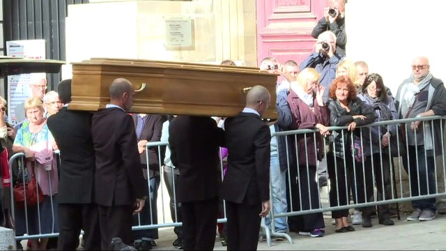 Des personnalités et des anonymes aux obsèques de Jean Rochefort