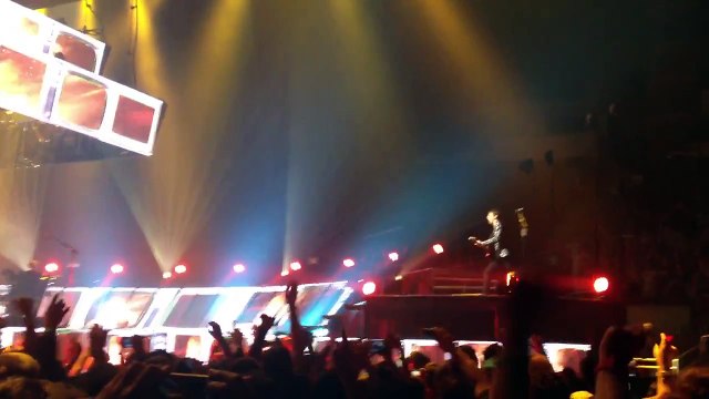 Muse - New Born, Toyota Center, Houston, TX, USA 3/12/2013