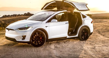 Piyasayı Kasıp Kavuran Tesla, 11 Bin Aracını Geri Çağırıyor