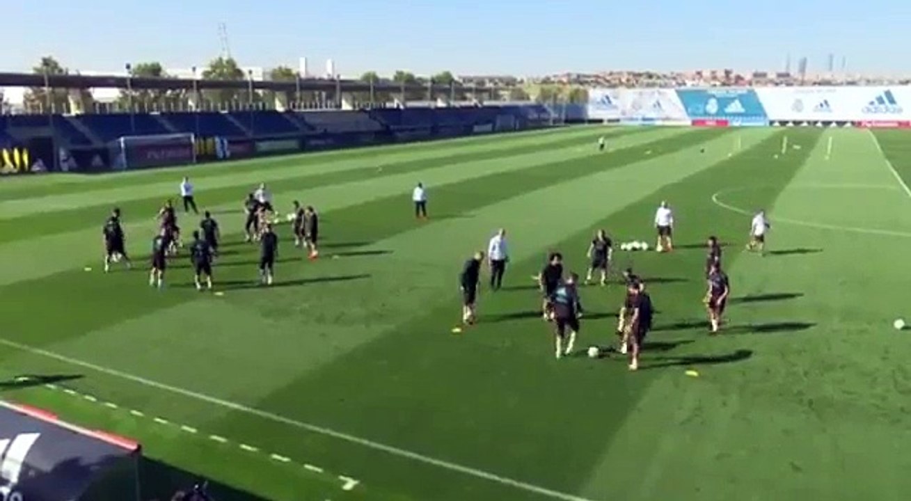 Foi desta que Ronaldo fez o impossível: que 'túnel' é este?