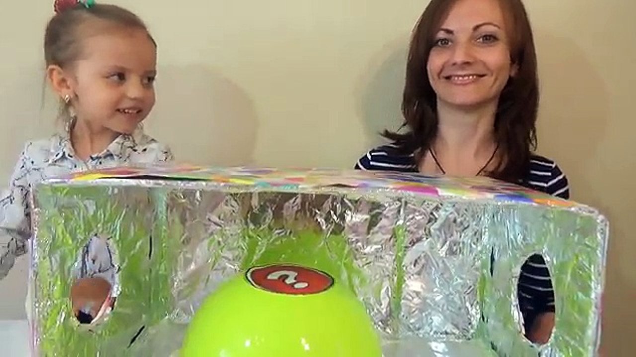 ЧТО В КОРОБКЕ Челлендж ПРАНКИ в слепую с My little Nastya СКОРПИОН Слизь Корова Палец Финики Киви