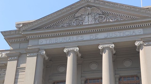 Candidatos a la presidencia chilena abordan delincuencia y porte de armas ante Corte Suprema