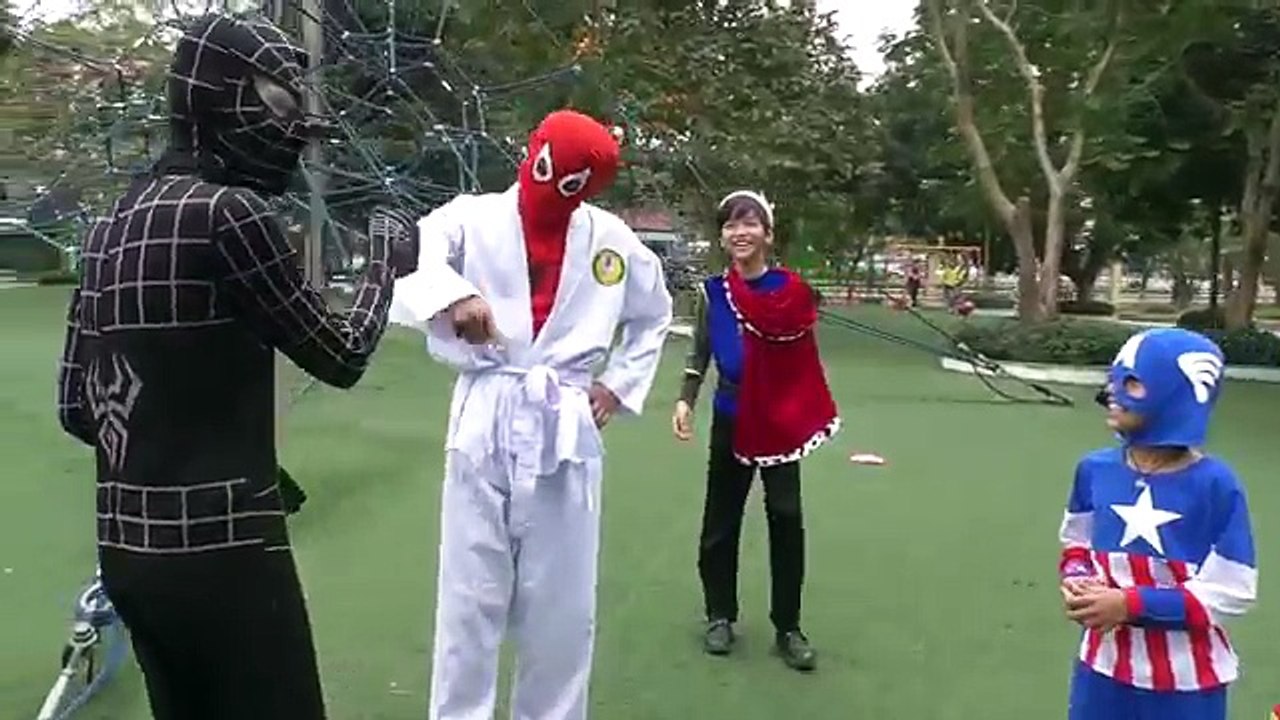SPIDERMAN TAUGHT KARATE EVRYBODY IN SPIDERMAN FAMILY SO KUTE Spiderman For Kid #5