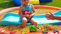 Bir top havuzunda Spinner ile Tricks çocuk / Spinners için Orbeez / ilk 10 hileler