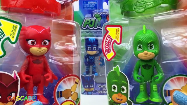 PJ MASKS ROMEO ATACA A LOS HEROES EN PIJAMAS Y ULULETTE JUNTO A CATBOY RESCATAN A GECKO