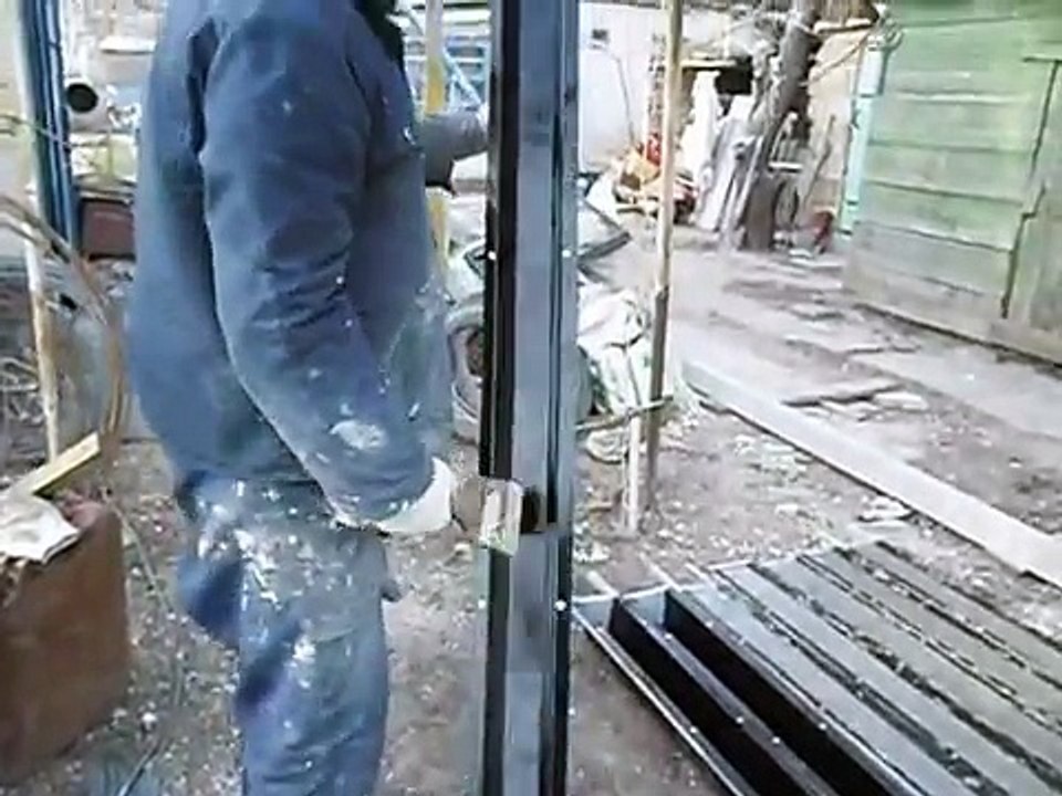 Как сделать бетонные столбики .для винограда и забора.