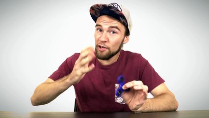 Fidget Spinner Tricks With a Professional Fidgeter