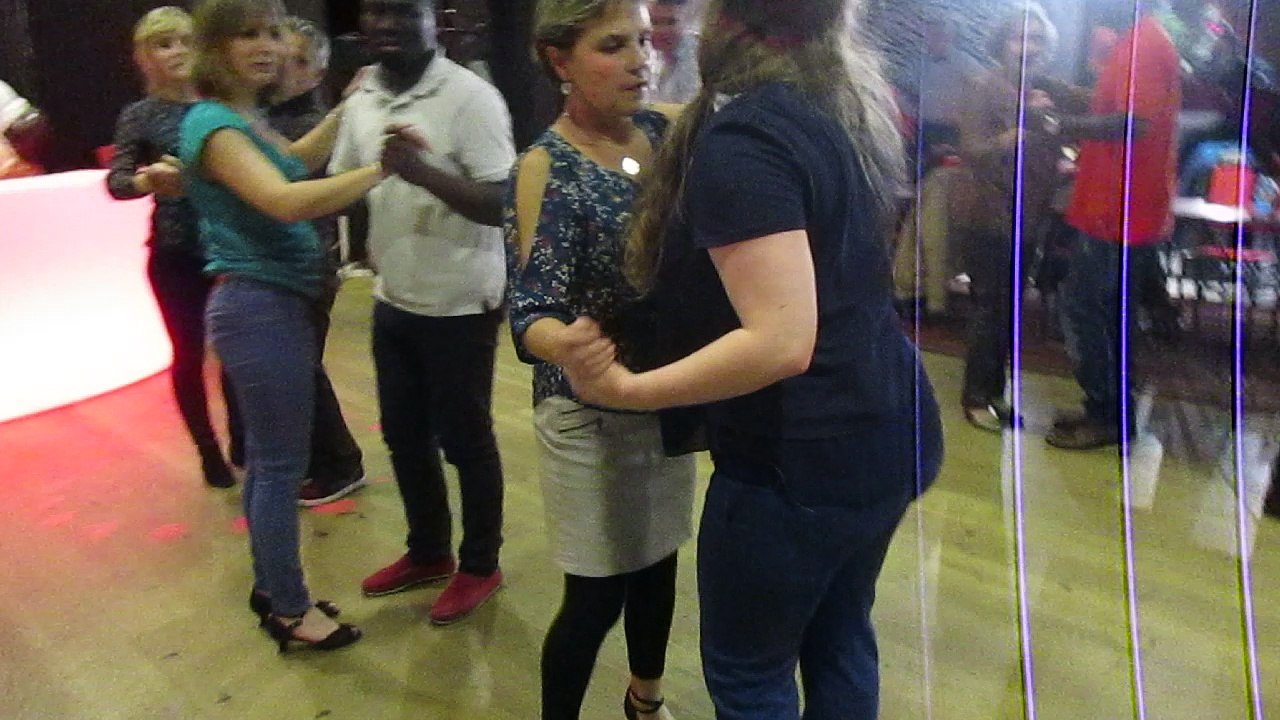 Juegos de la Salsa 2017 10 11 cours intermédiaire avec Virginie