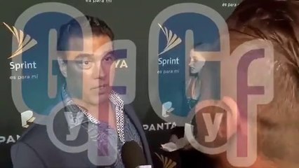 Cet acteur mexicain met une énorme claque à un journaliste qui vient de poser la mauvaise question