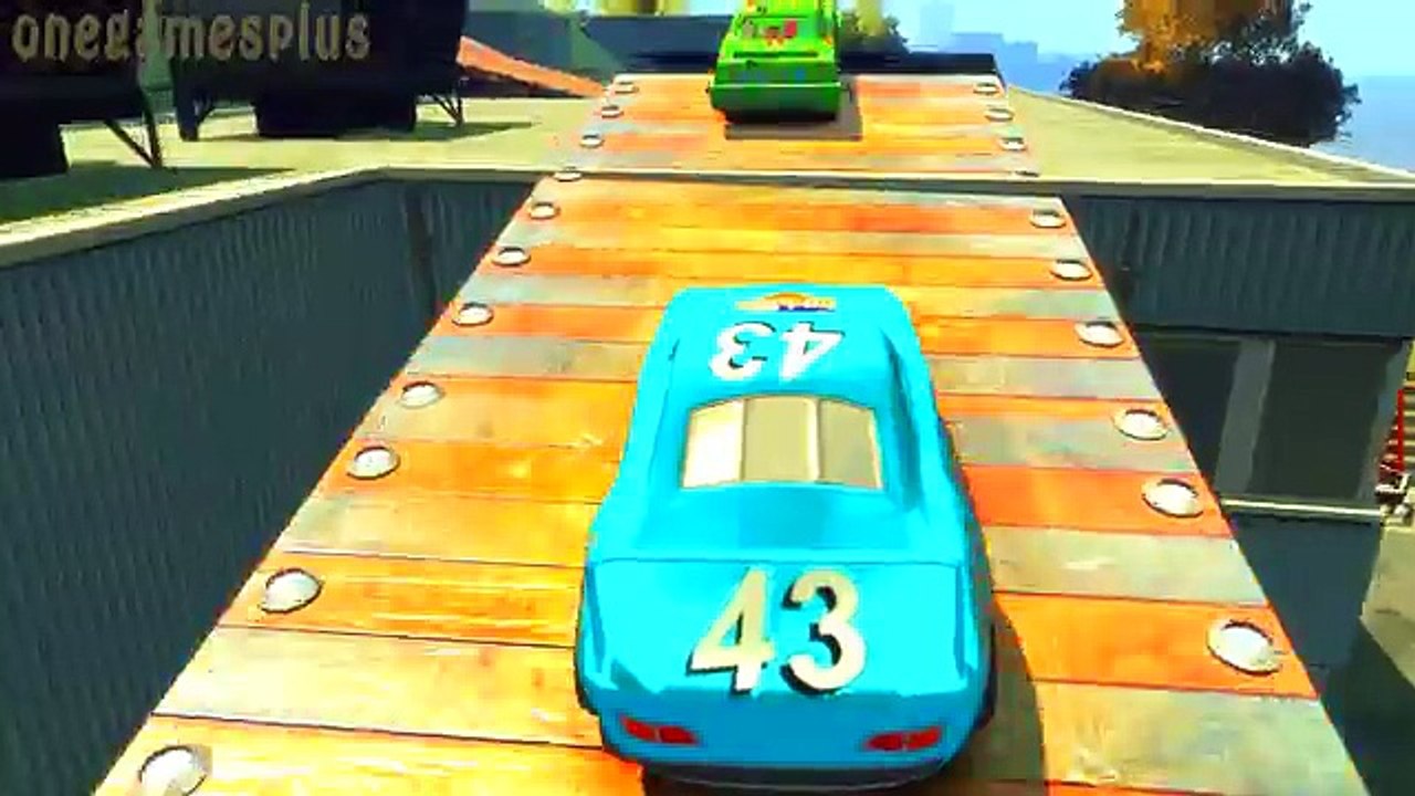 Disney pixar cars Dinoco King 43 VS Chick Hicks punishment Airport Race Track