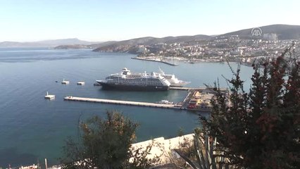 Kuşadası'nda Kruvaziyer Turizmi