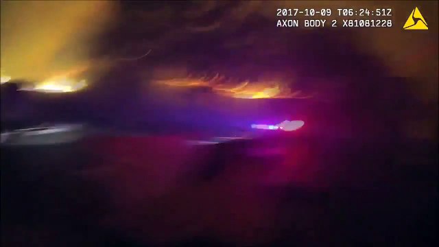 Sauvetage filmé dans l'incendie de Santa Rosa par les policiers locaux !