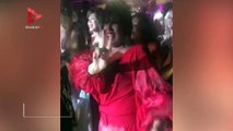فيفي عبده ترقص في حفل زفاف ابنة إيناس الدغيدي