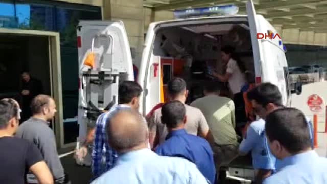 Siirt'te Askerlerin Geçişi Sırasında Patlama 4 Asker Yaralı