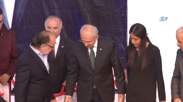 CHP Genel Başkanı Kemal Kılıçdaroğlu, Bakan Kurtulmuş'u Yaptığı Konuşması Nedeniyle Tebrik Etti