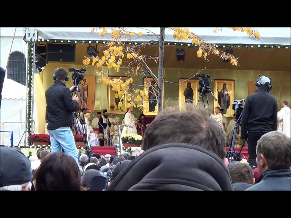 Sfanta Liturghie arhiereasca de Sfanta Cuvioasa Parascheva-Iasi 14 oct. 2017