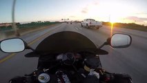 Yamaha R6 vs BMW S1000RR on the highway   COPS   Close Calls!