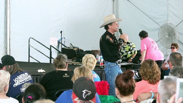 Bill Rinehart sings 'Bridge Over Troubled Water' Elvis Week 2017