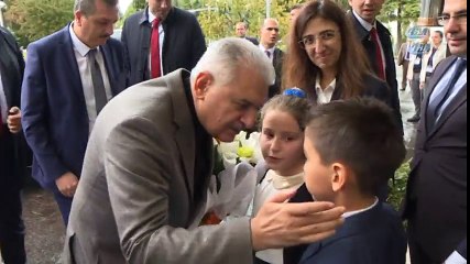 Başbakan, Askerlik Yaptığı Birliği Ziyaret Etti