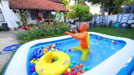 Spiderman & Hulk vs Joker Pool Party! w/ Frozen Elsa Catwoman Batman Pokemon Pikachu & Lollipop