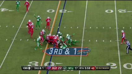 2015 - Jets Muhammed Wilkerson makes big stop